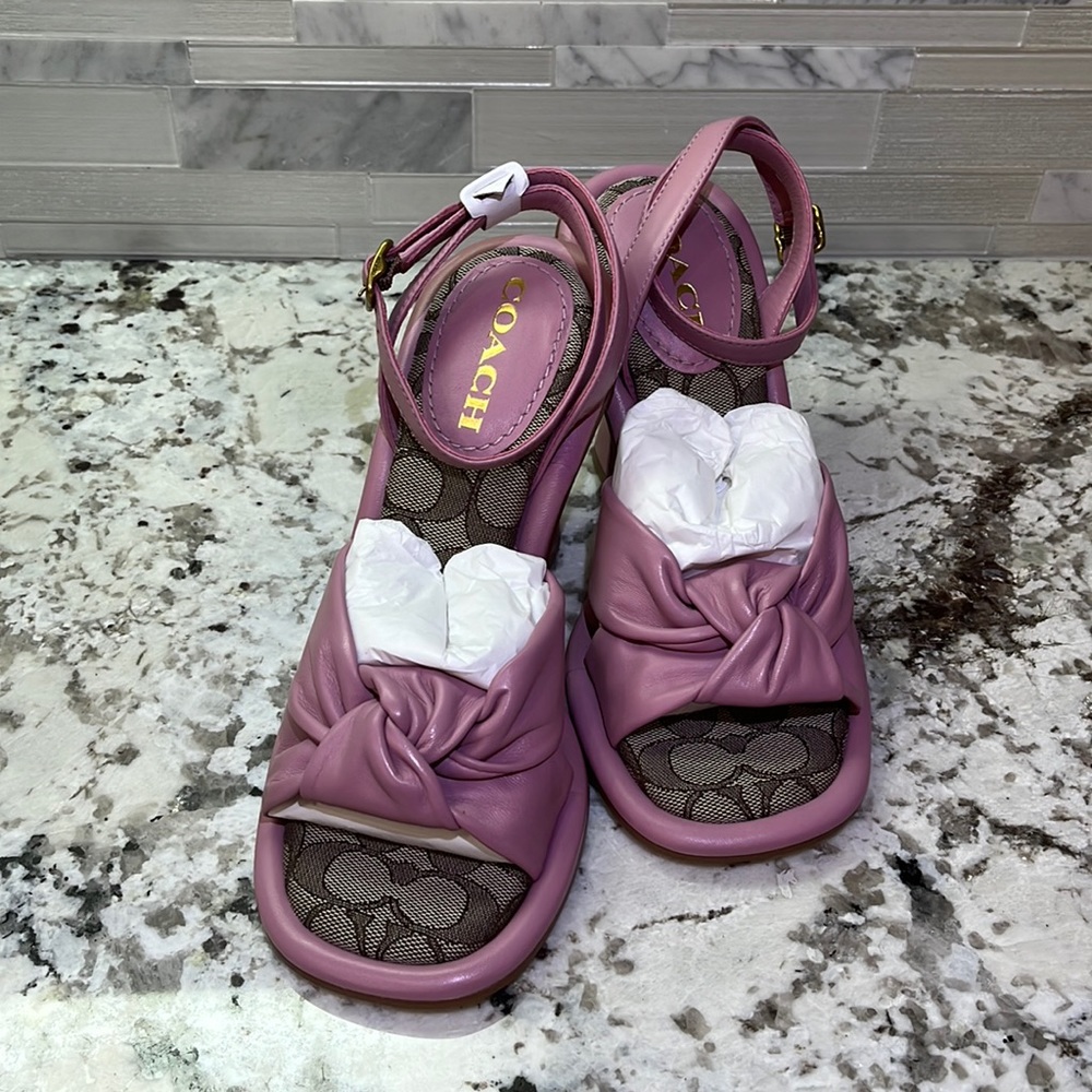 Tulip/Oak COACH Quincey Leather sandal UNWORN